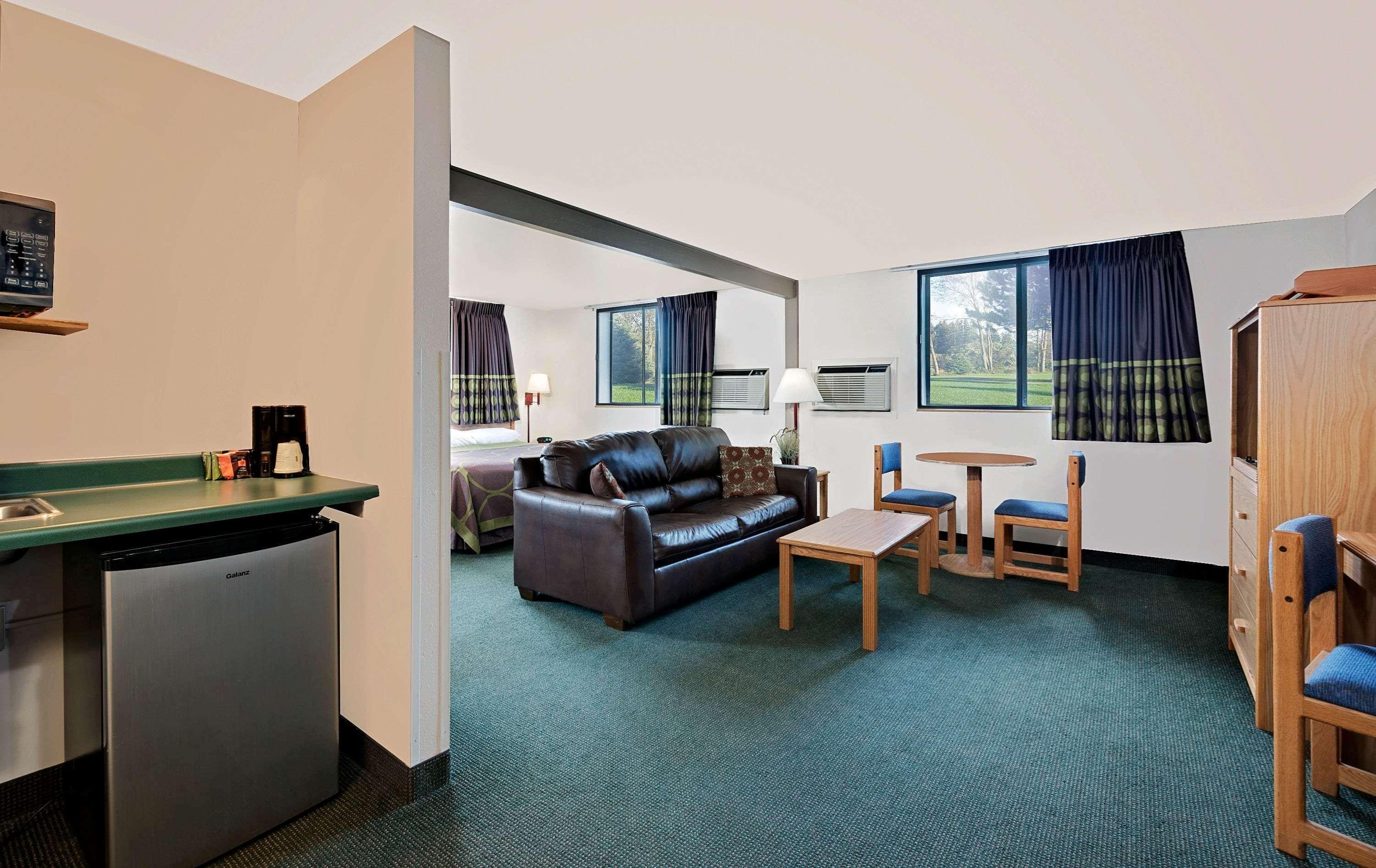 Super 8 By Wyndham Spearfish Hotell Exteriör bild