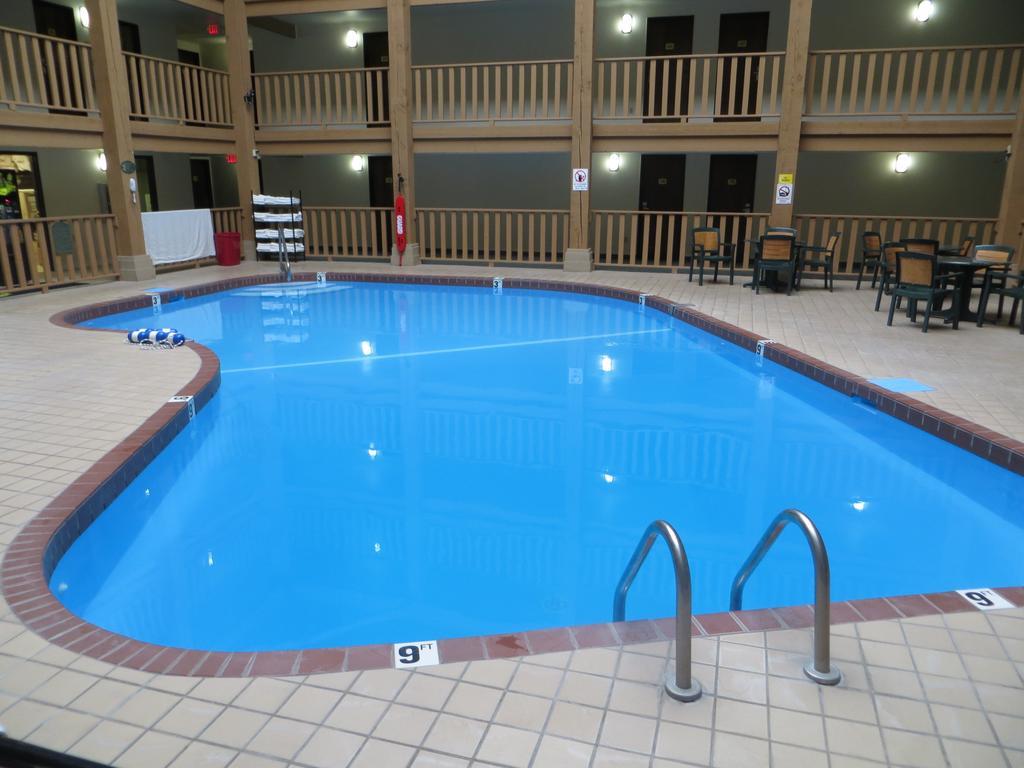 Super 8 By Wyndham Spearfish Hotell Exteriör bild